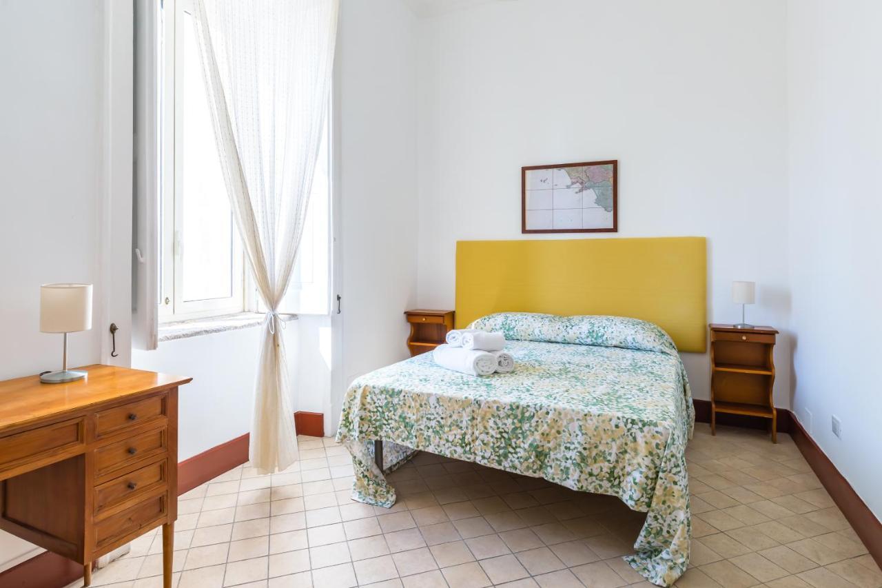 Lopez 20 A Big Family Apartment By Napoliapartments エクステリア 写真